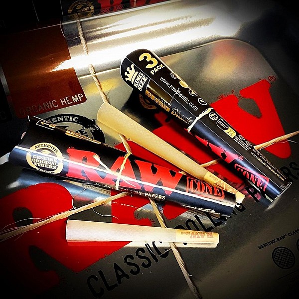 RAW | Black Cones 3-pack King-Size